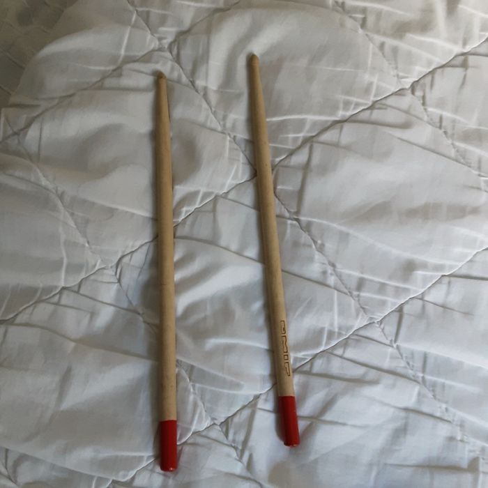 Барабанные палочки новые 2 шт