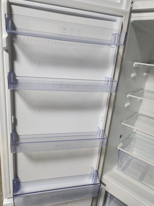 Холодильник Beko 170 cm. Холодильник з Європи..Стан нового