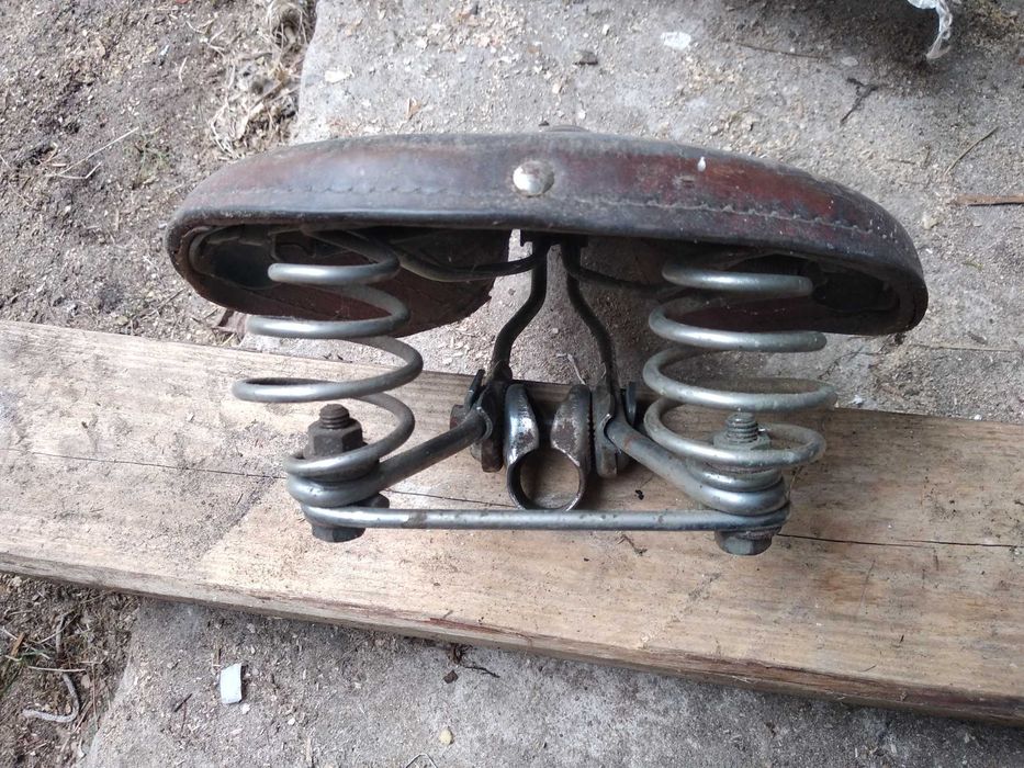 Stare siodełko rowerowe