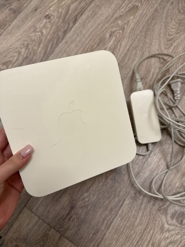 WiFi poутер Apple Airport Extreme Base Station