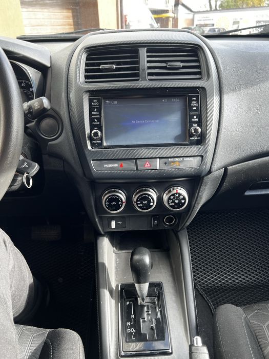 Автомобіль Mitsubishi 2021