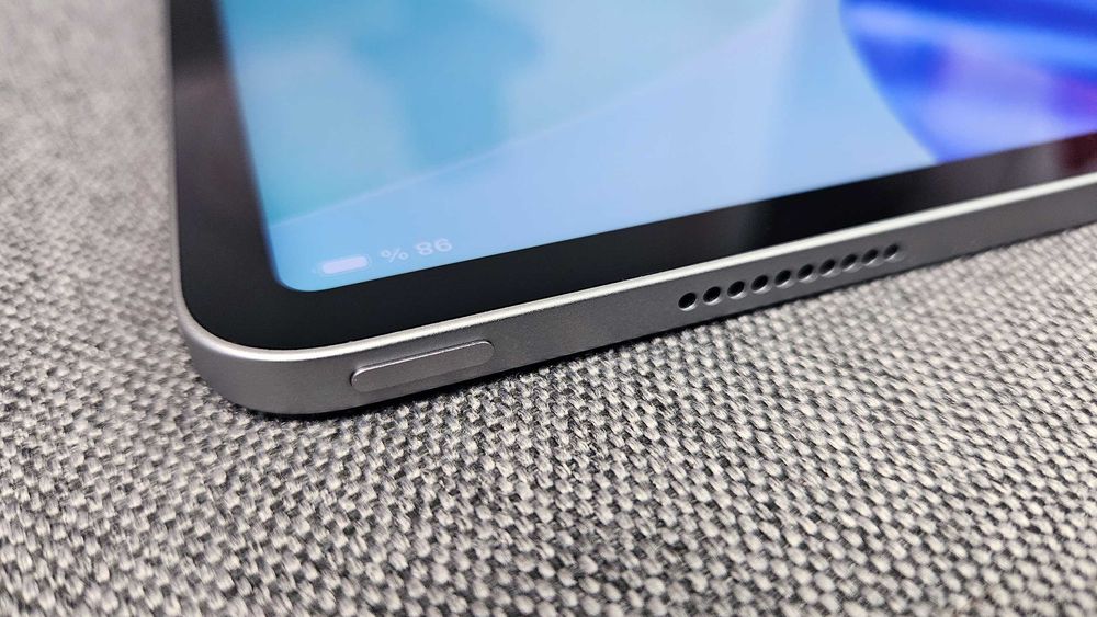 Планшет Apple iPad Pro 12.9" M2 Wi-Fi 256GB Space Gray (MNXR3)