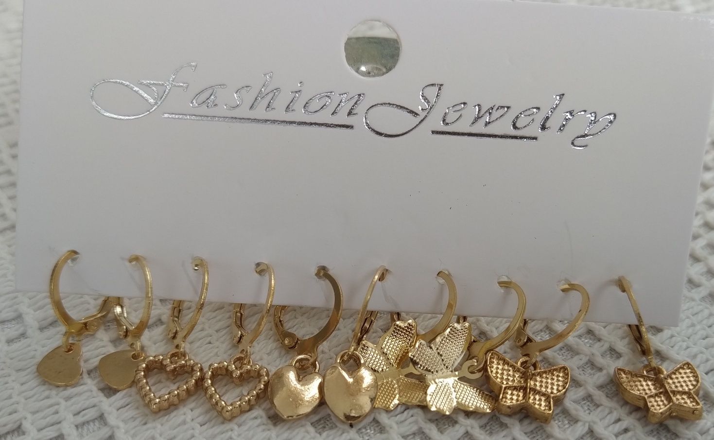Brincos novos - 6 pares = 1,00€