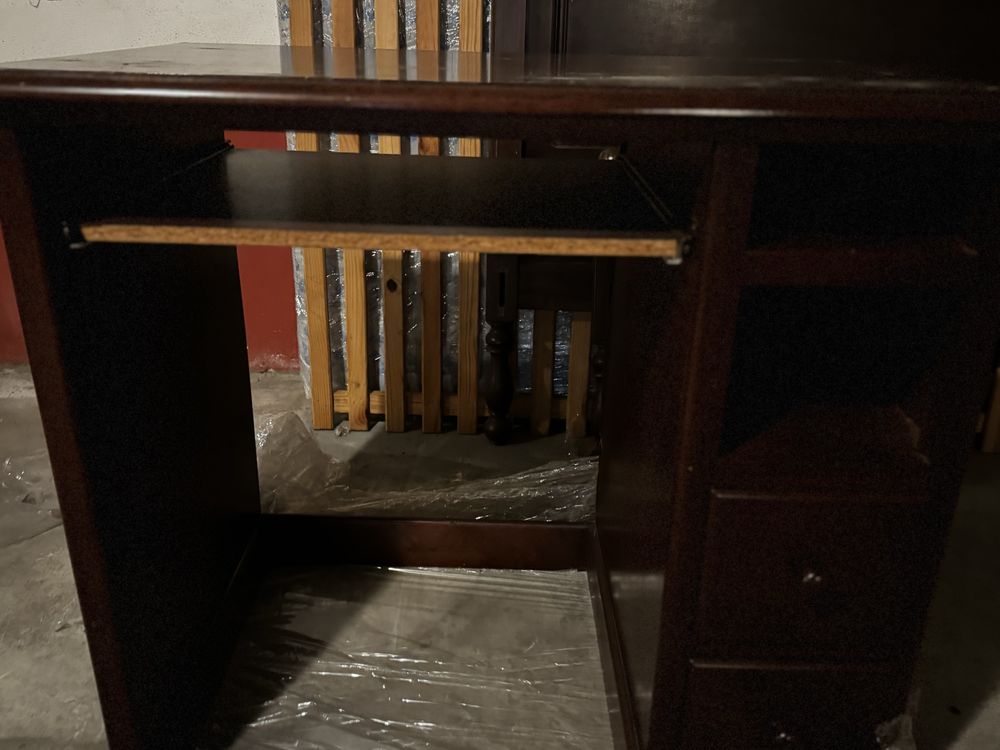 Conjunto de quarto de madeira mogno