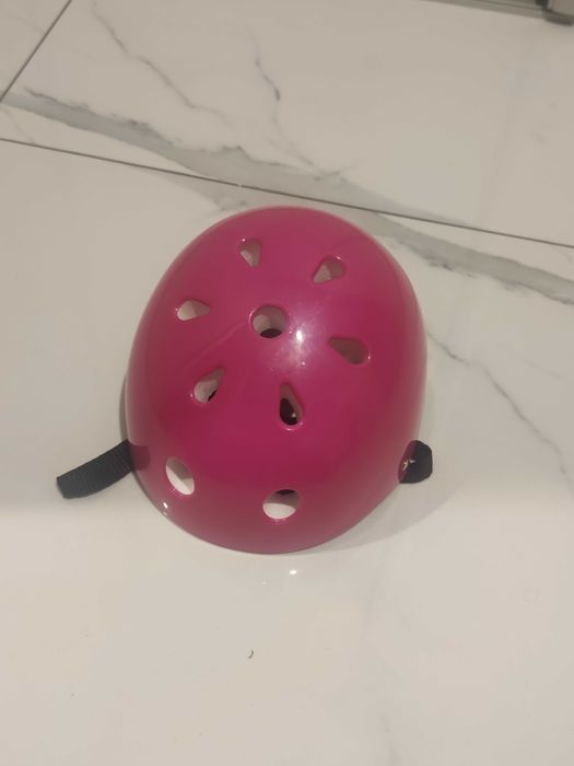 Kask na rower, rowerowy, rolki, wrotki, deskorolka, łyżworolki.