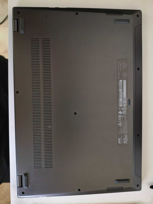 Portátil Acer Swift Go 16 SFG14-72 NA GARANTIA COMO NOVO