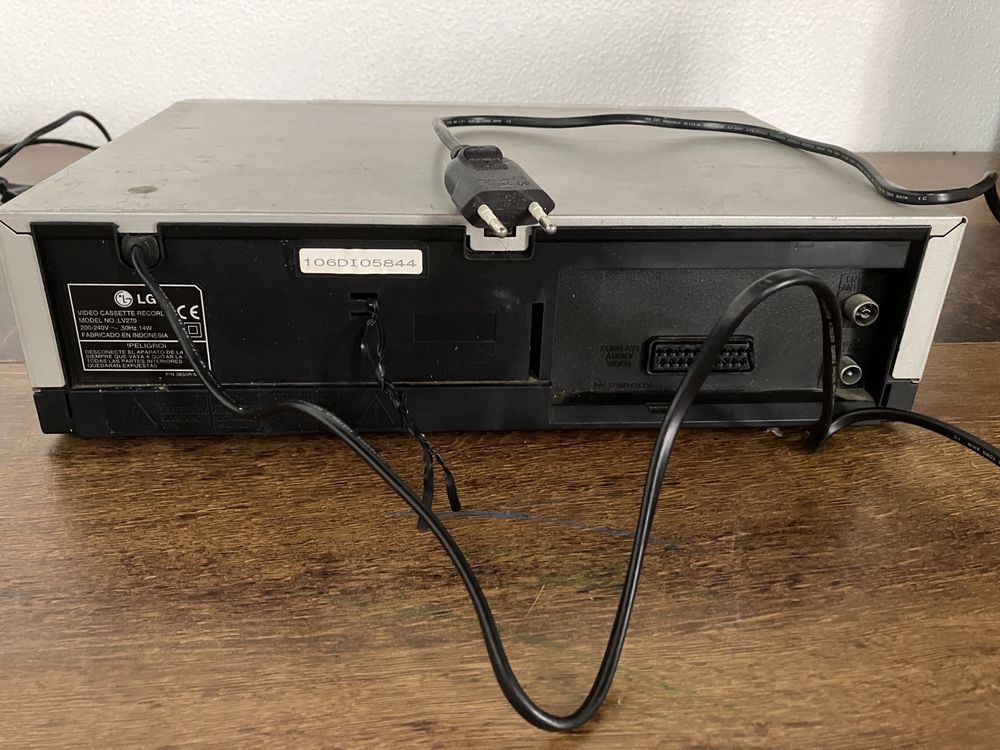 Não funciona - Reparação ou Peças - Leitor de VHS, Marca LG