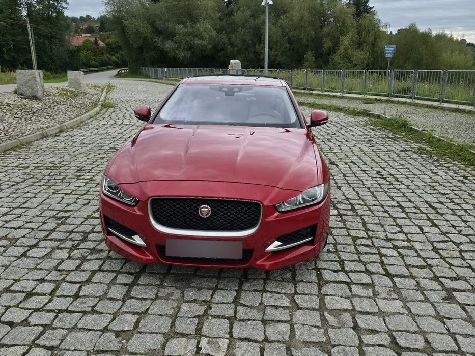 Jaguar XE Jaguar XE Stan dobry niski przebieg