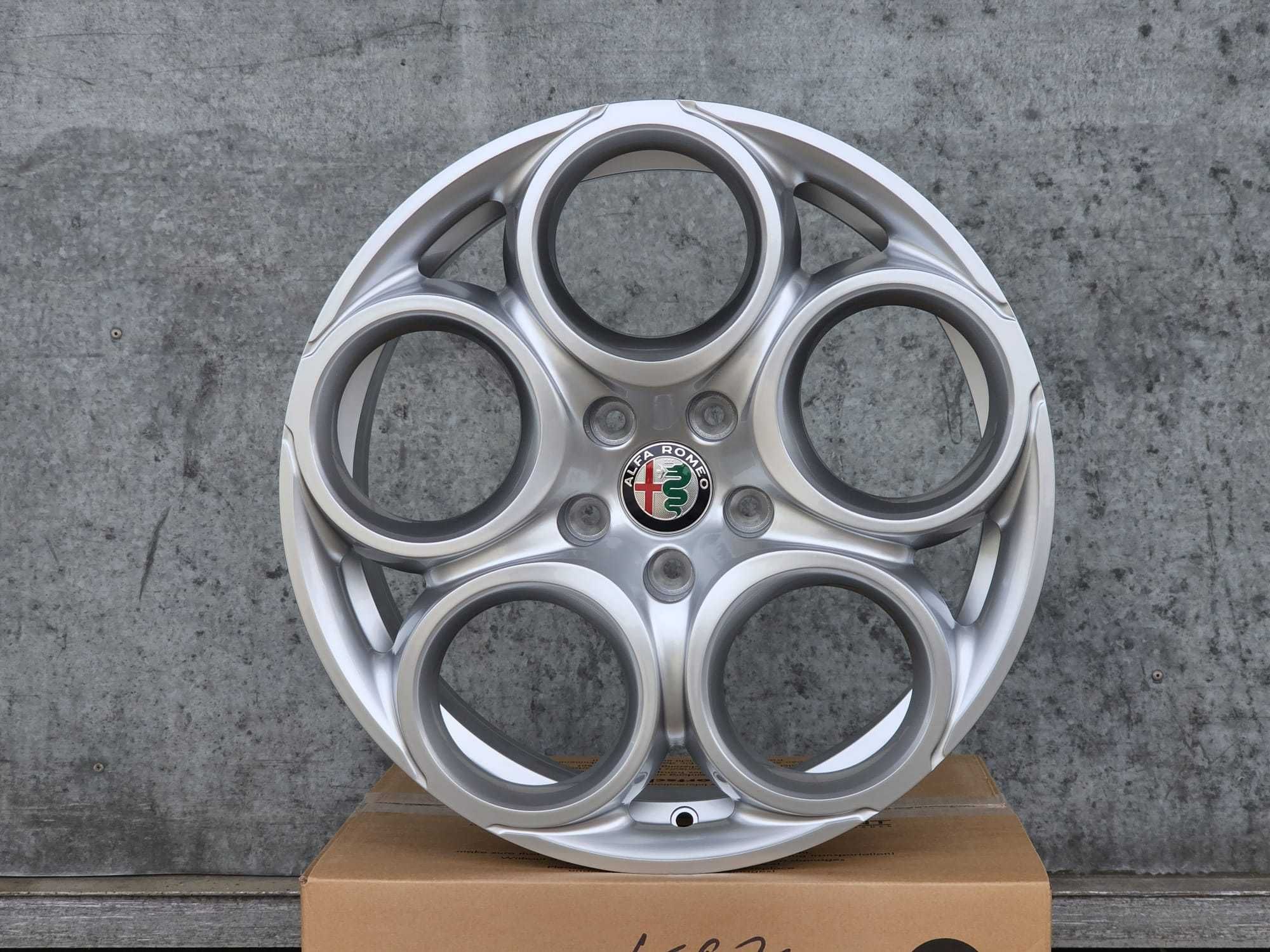 Alufelgi 5x110 18 ET37 Alfa Romeo Tonale Nowe ORYGINALNE 7,5 65,1