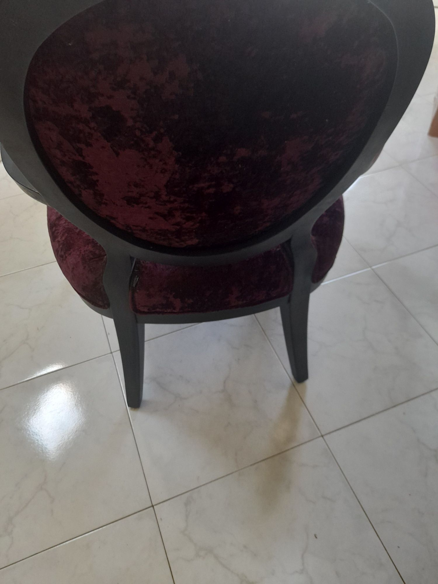 Cadeirao lilás dois