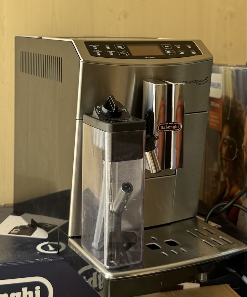 Срочно!!! Продам кофемашину Delonghi Primadonna S Evo