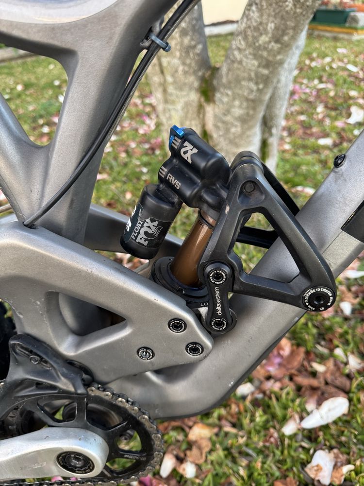 Bocicleta enduro EVIL 2020