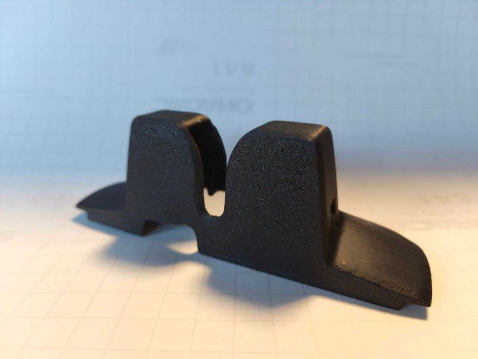 Пильник кожух замка багажника Renault Scenic II Grand Megane Laguna