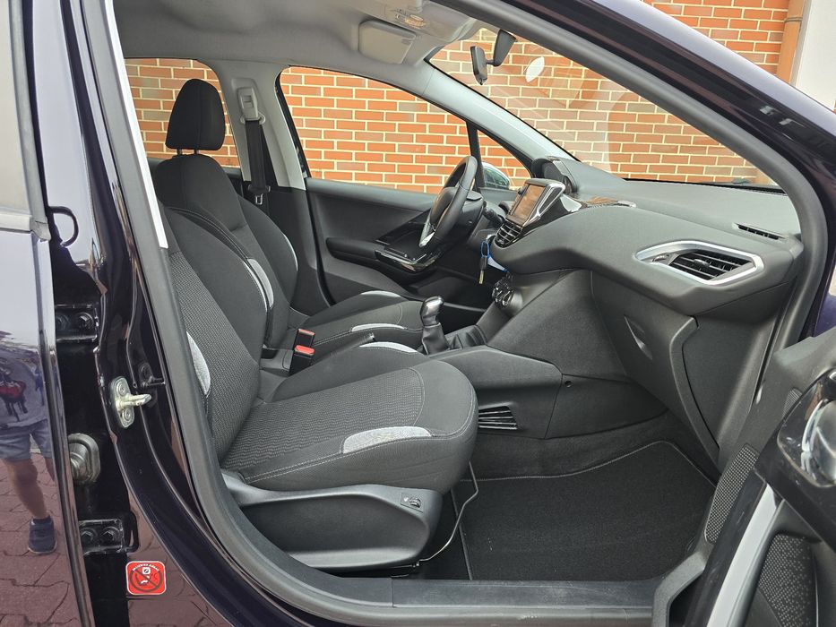 Peugeot 208 1.2 Puretech | Versão Style | 90.000KM