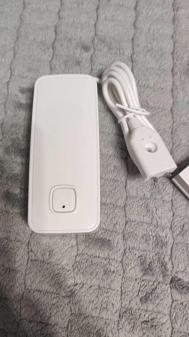 Датчик протікання води Tuya з wi-fi датчик протечки воды