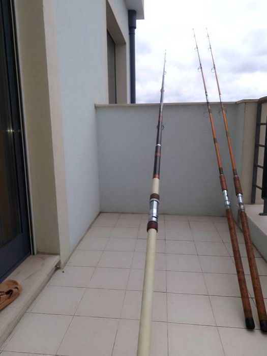 Canas de pesca Shakespeare 3 partes em bom estado 4.5m