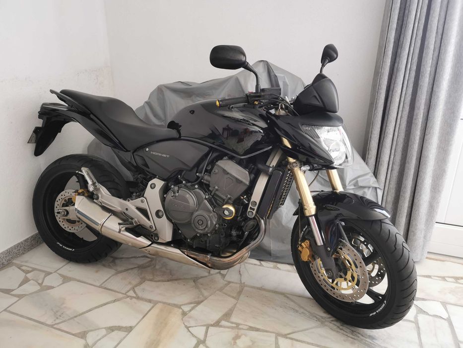 Honda hornet 600r - 17.000km  Muito estimada