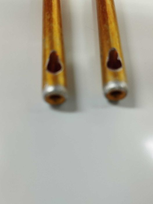 Paus de Diábolo Branco e Laranja