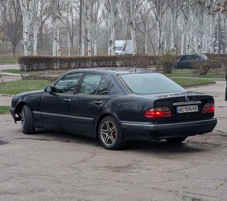 Mercedes Benz w210 e320