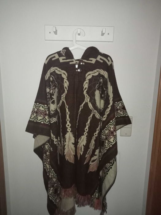Poncho nativo de lã