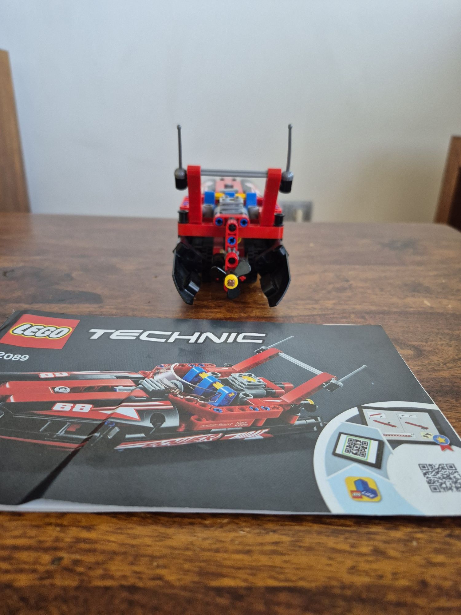 Lego Technic Motorówka
