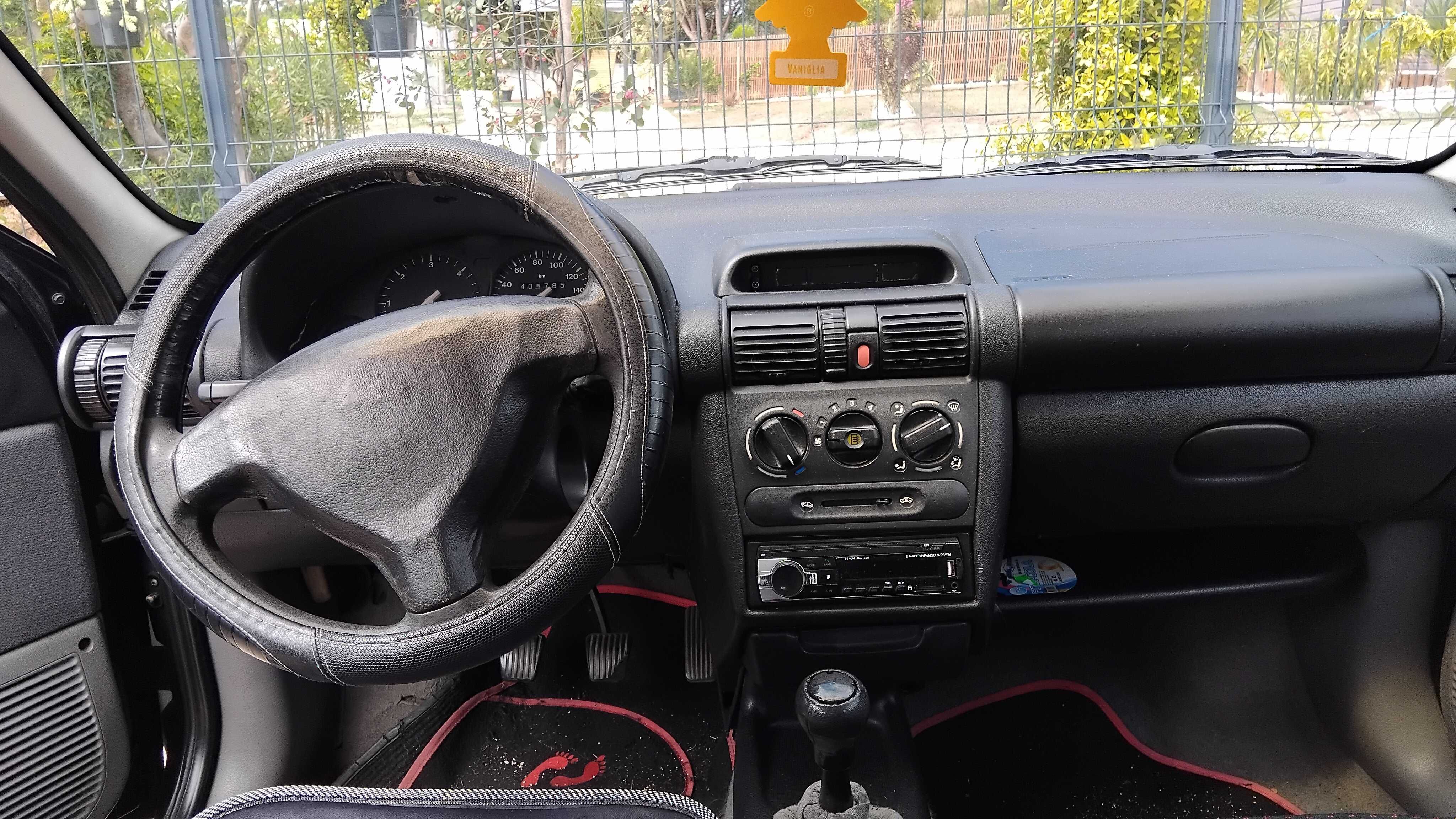 Opel corsa TD, motor izuzu.
