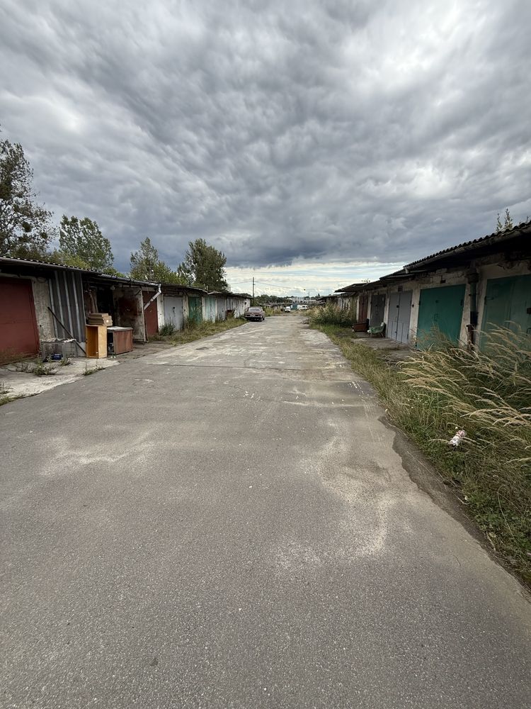 Терміновий продаж  гаражу вул.Любінська 196, кооператив  Аерофлот