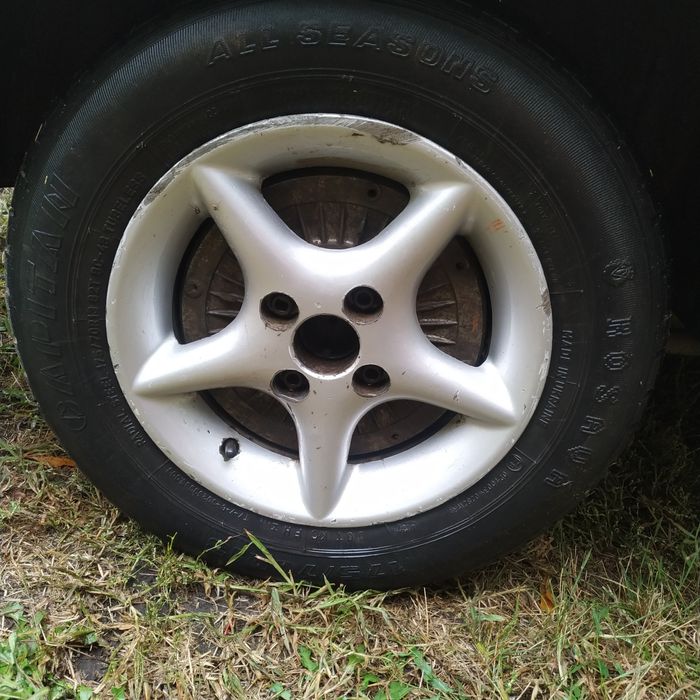 Продам легкосплавные диски r13 borbet 4x98,4x100