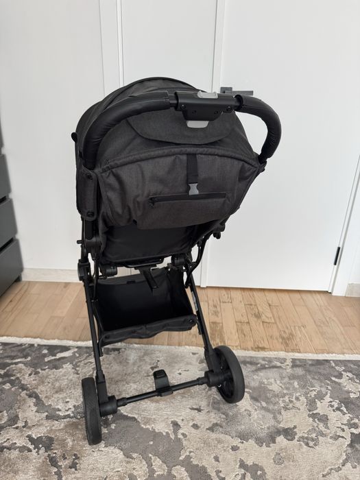 Погулянковий візок flash