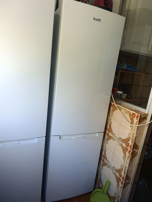 Máquina de lavar roupa, beliche, frigorífico.