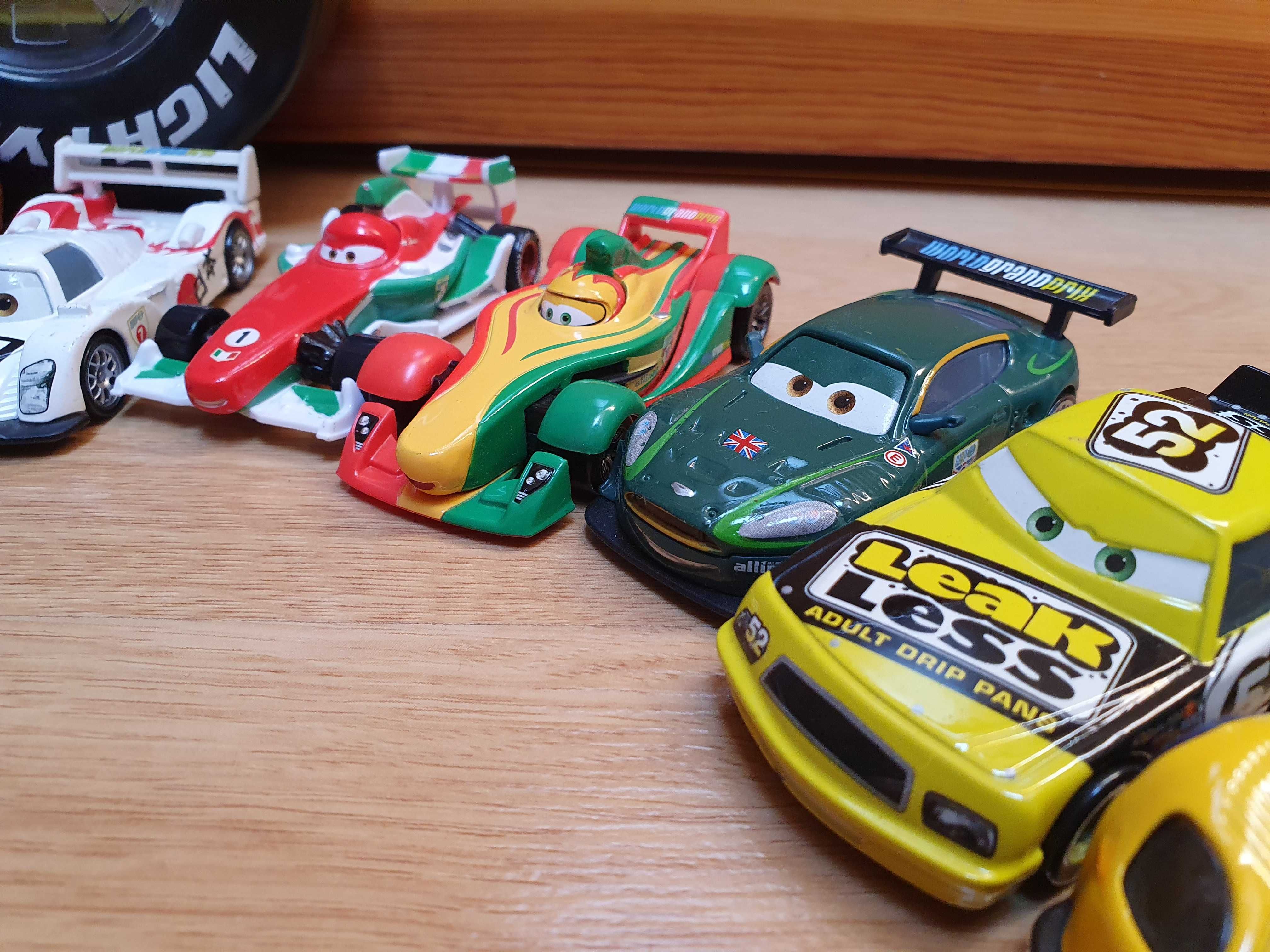 Auta Cars Mattel