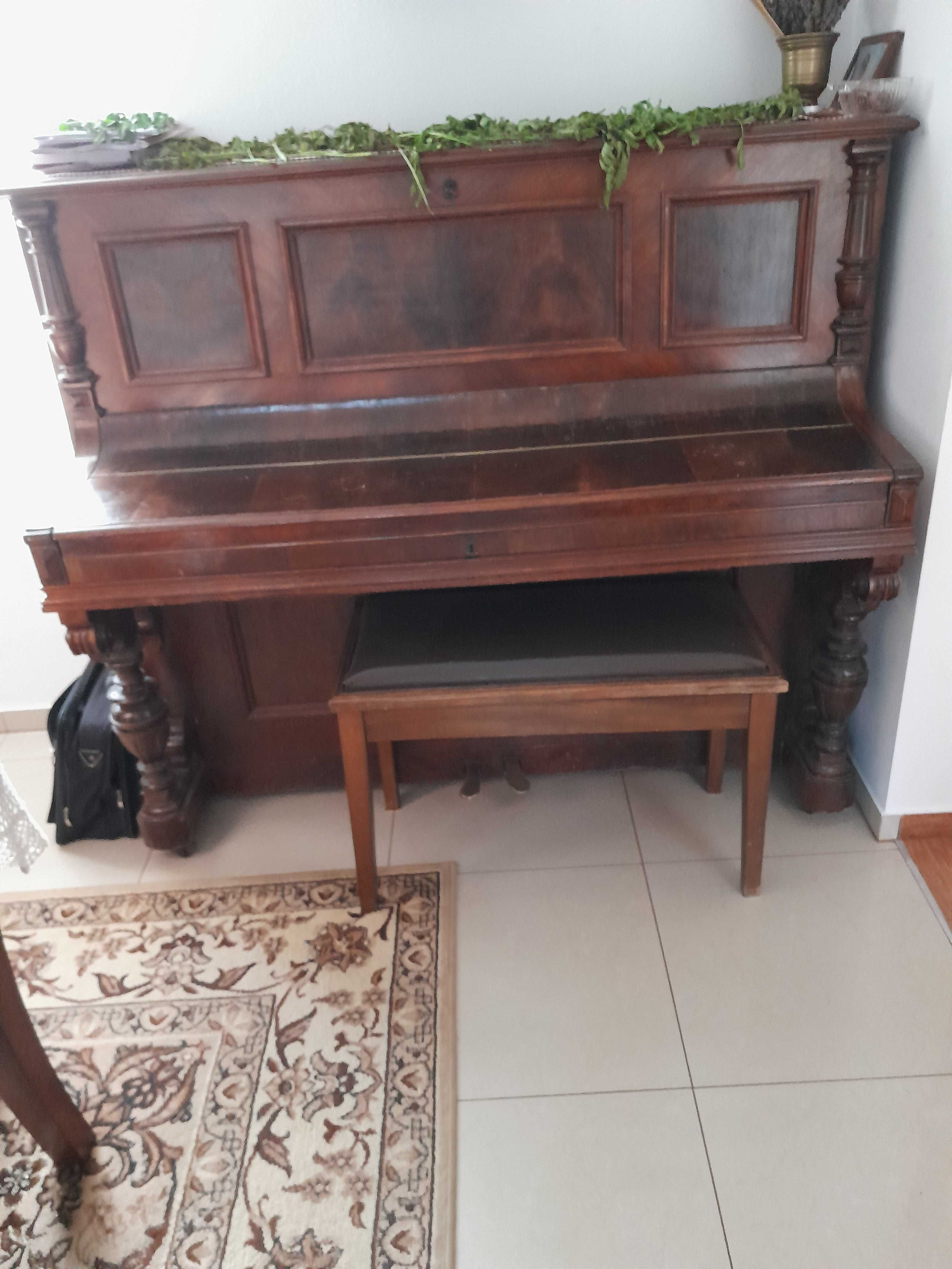Pianino piękny instrument