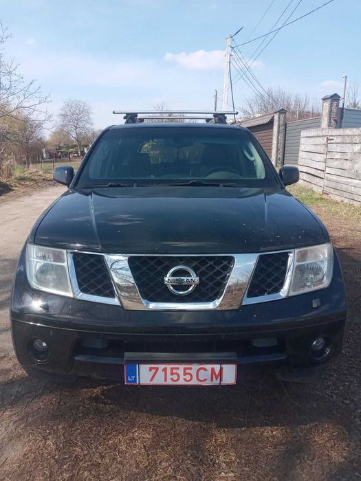 Nissan pathfinder 4*4