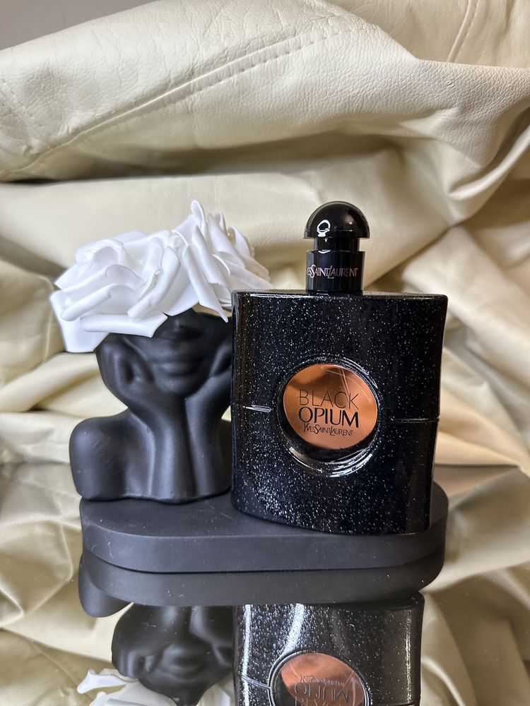 YSL Black Opium черная магия духи парфюм флакон yves saint lauren