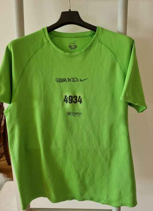 Camisolas maratonas Adidas e Nike