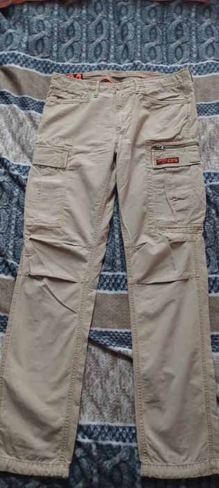 Spodnie męskie superdry