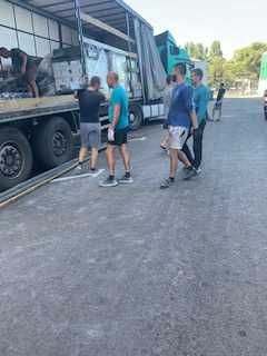 Вывоз мусора старой мебели хлам вивезення будівельного сміття веток