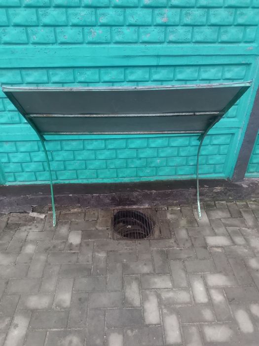 Козирек вуличний на двері