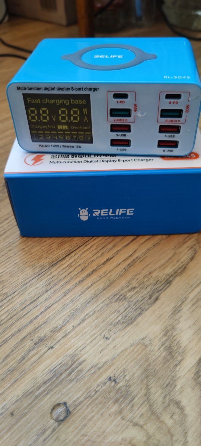 Швидкий зарядний пристрій + бездротове заряджання RELIFE RL-304S 4xUSB