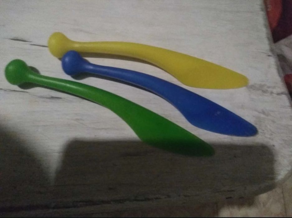 Talheres infantis em bom estado