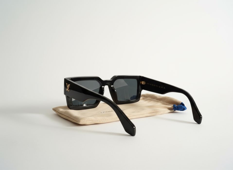 Louis vuitton Sunglasses (z1579w)