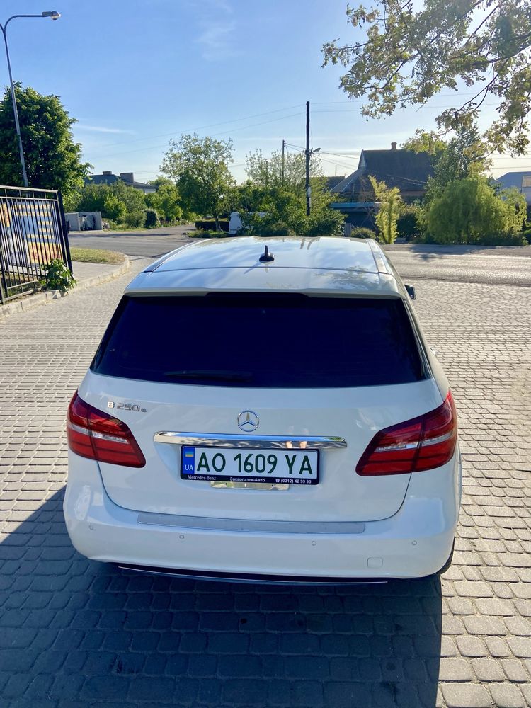 Mercedes-Benz B-Class 2017