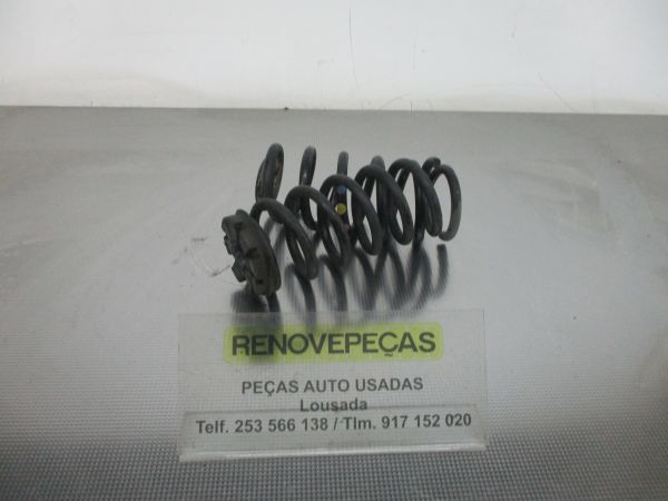 Mola de suspensão trás direita RENAULT Clio IV (BH_)