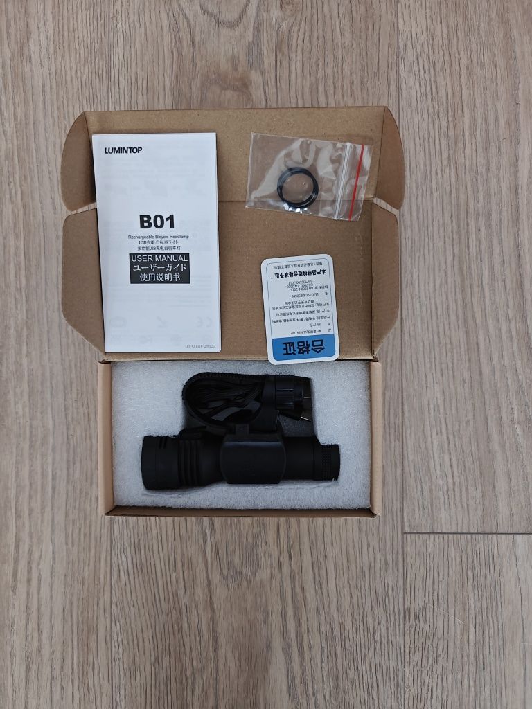Lumintop B01 latarka