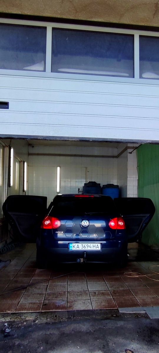 Volkswagen golf 5, 1.4 MPI бензин