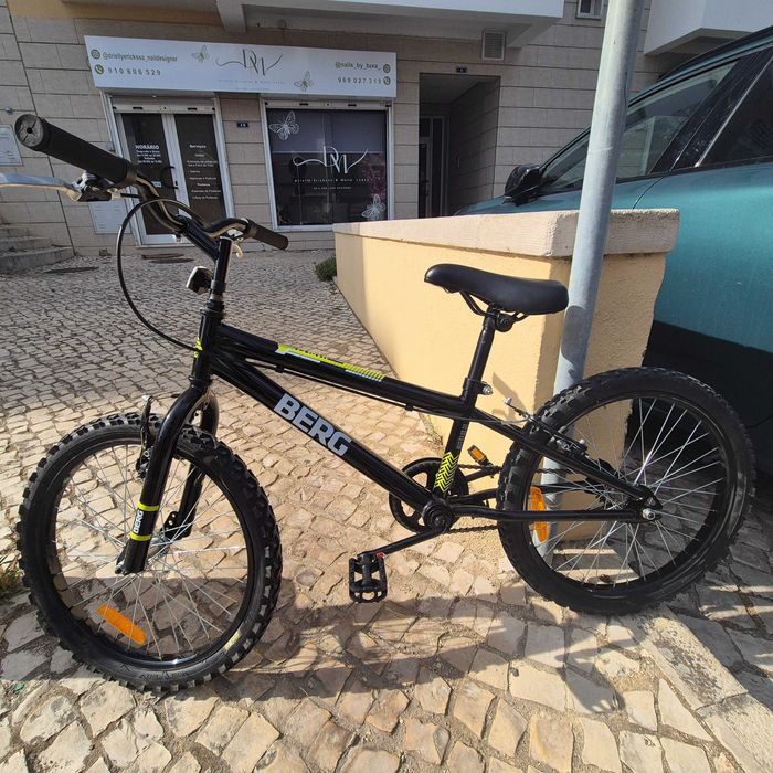 Bicicleta Infantil aro 14, Como Nova.
