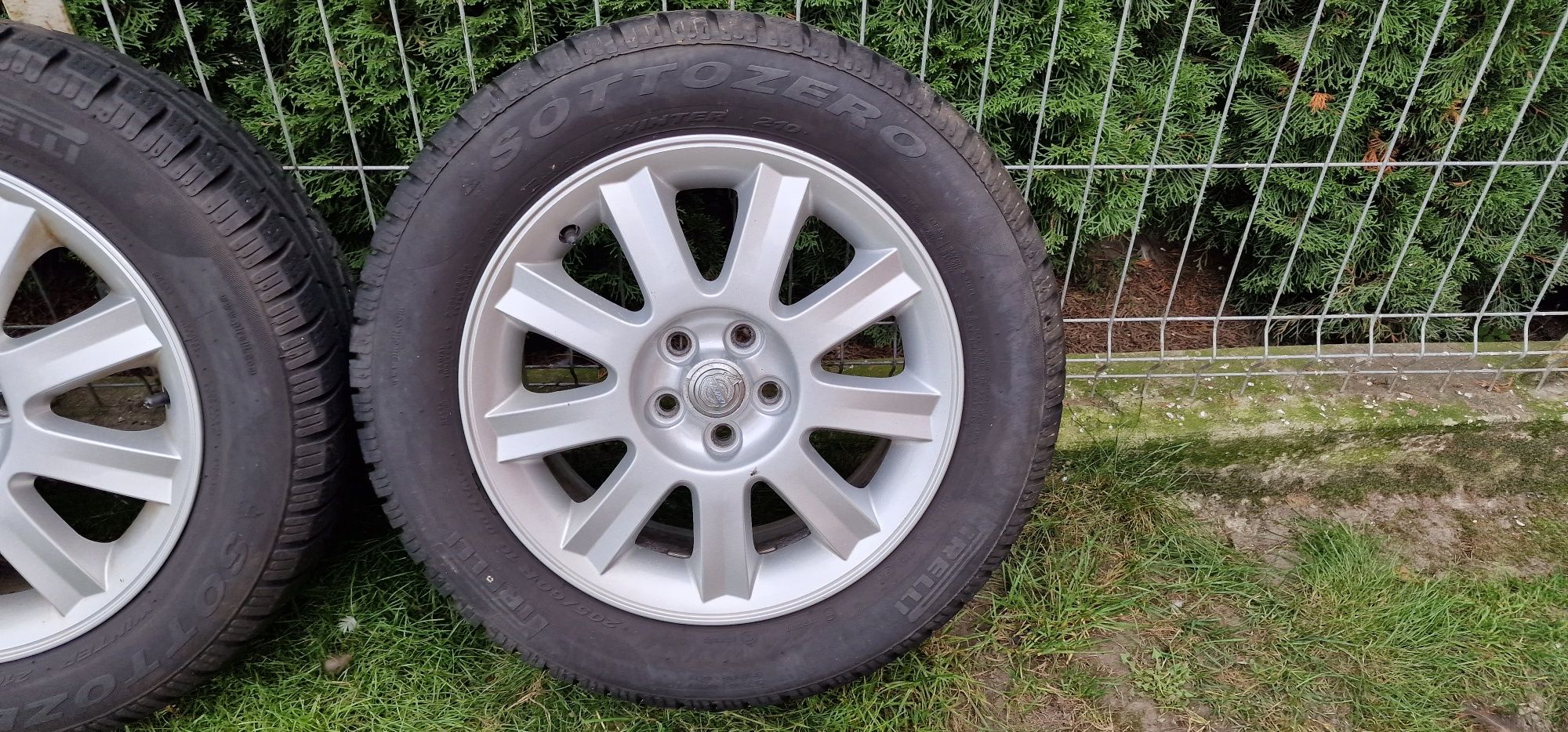 Felgi, koła z oponami Pirelli Sottozero 205 60 r16