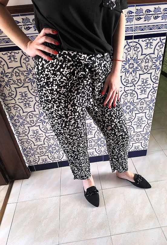 Calças mod. carrot, confortáveis e com um look jovem - Tam. L  Lefties