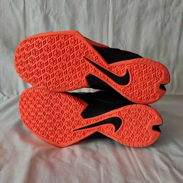 кросівки баскетбольні Nike Lebron Zoom Soldier 8 (р. 44.5)