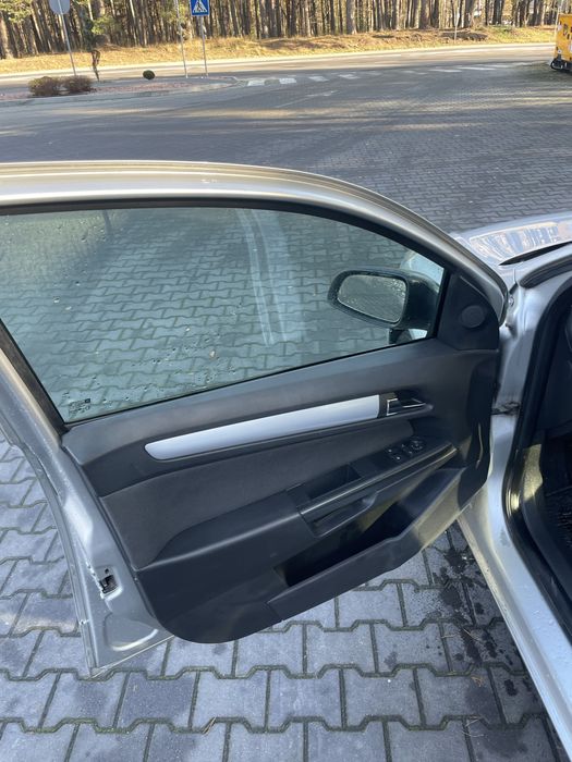 Продам Opel astra H